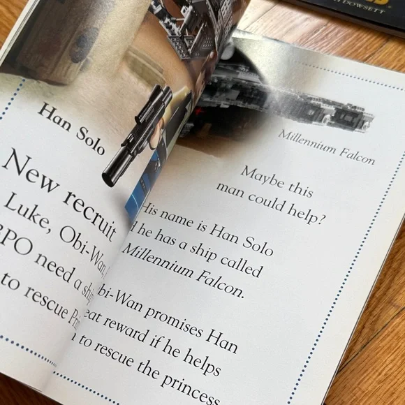 Lot of LEGO Star Wars early reading books and Ultimate Sticker Collection Set - Picture 12 of 12